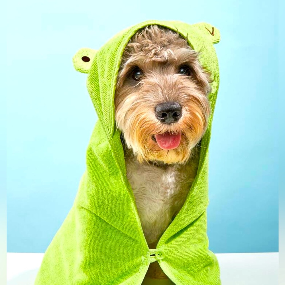 1pc Polyester Cute Cartoon Animal Bathrobe For Pets, Absorbent After Bathing